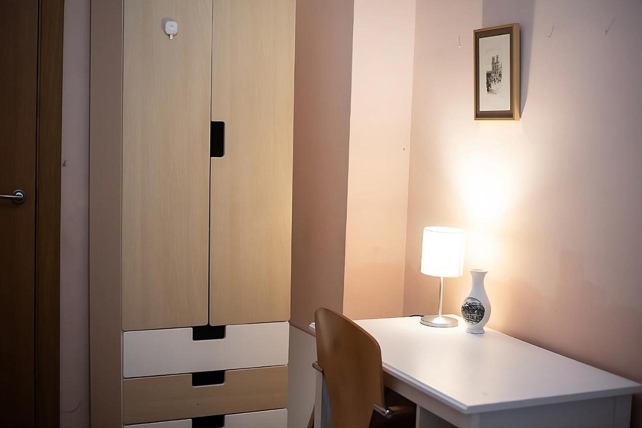 Traditional Rooms In Eixample Barcelona Zewnętrze zdjęcie