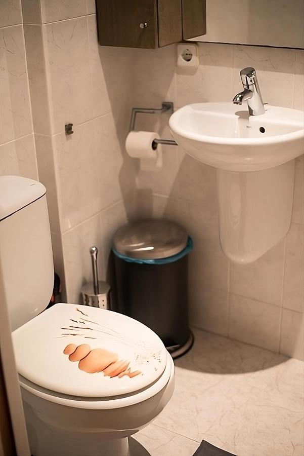 Traditional Rooms In Eixample Barcelona Zewnętrze zdjęcie